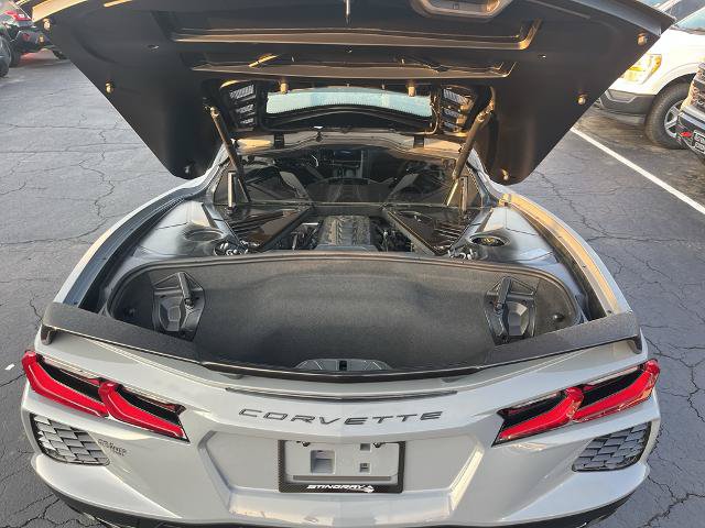 Used 2024 Chevrolet Corvette Stingray Preferred Cpe w/ Z51 Performance Package RWD image 9