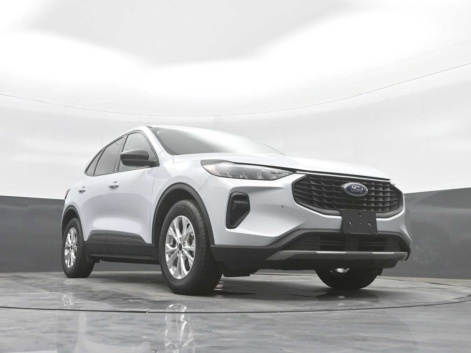 Certified 2025 Ford Escape Active w/ Cold Weather Package FWD image 20