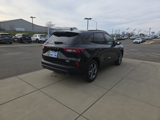 Certified 2025 Ford Escape ST-Line AWD/4WD image 5