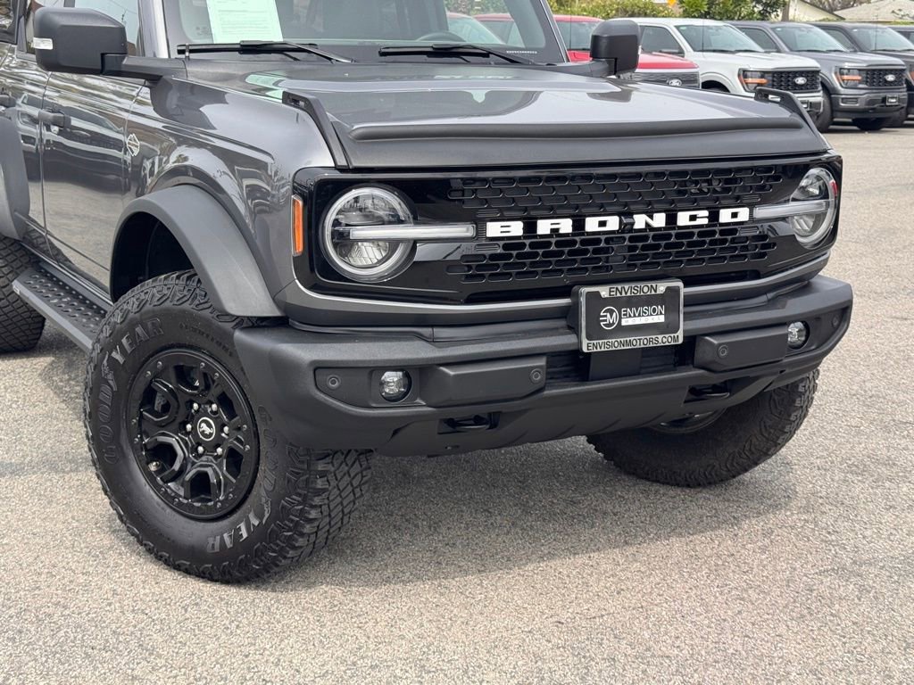 Certified 2022 Ford Bronco Wildtrak AWD/4WD image 3