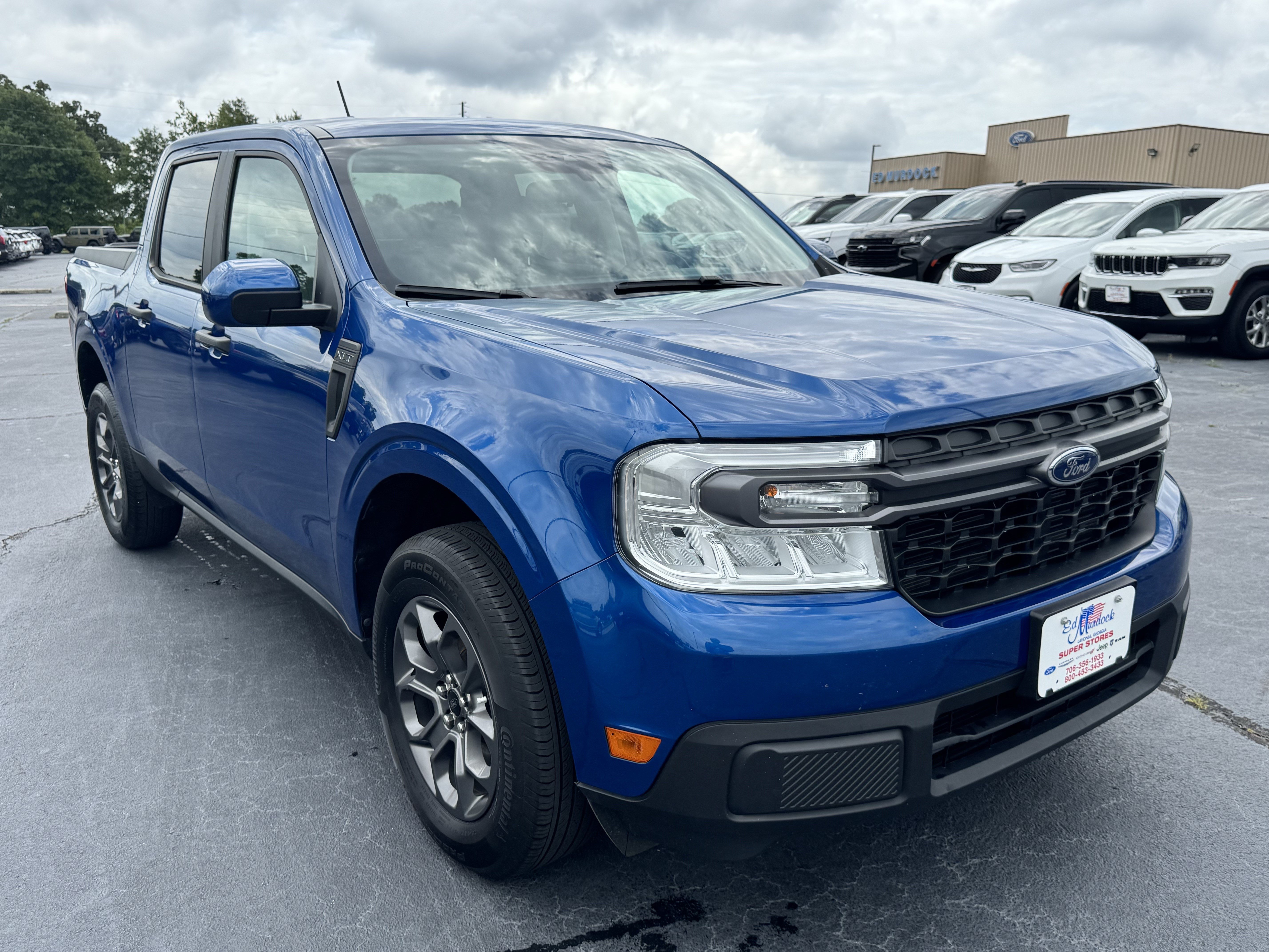 Certified 2023 Ford Maverick XLT w/ XLT Luxury Package FWD image 4