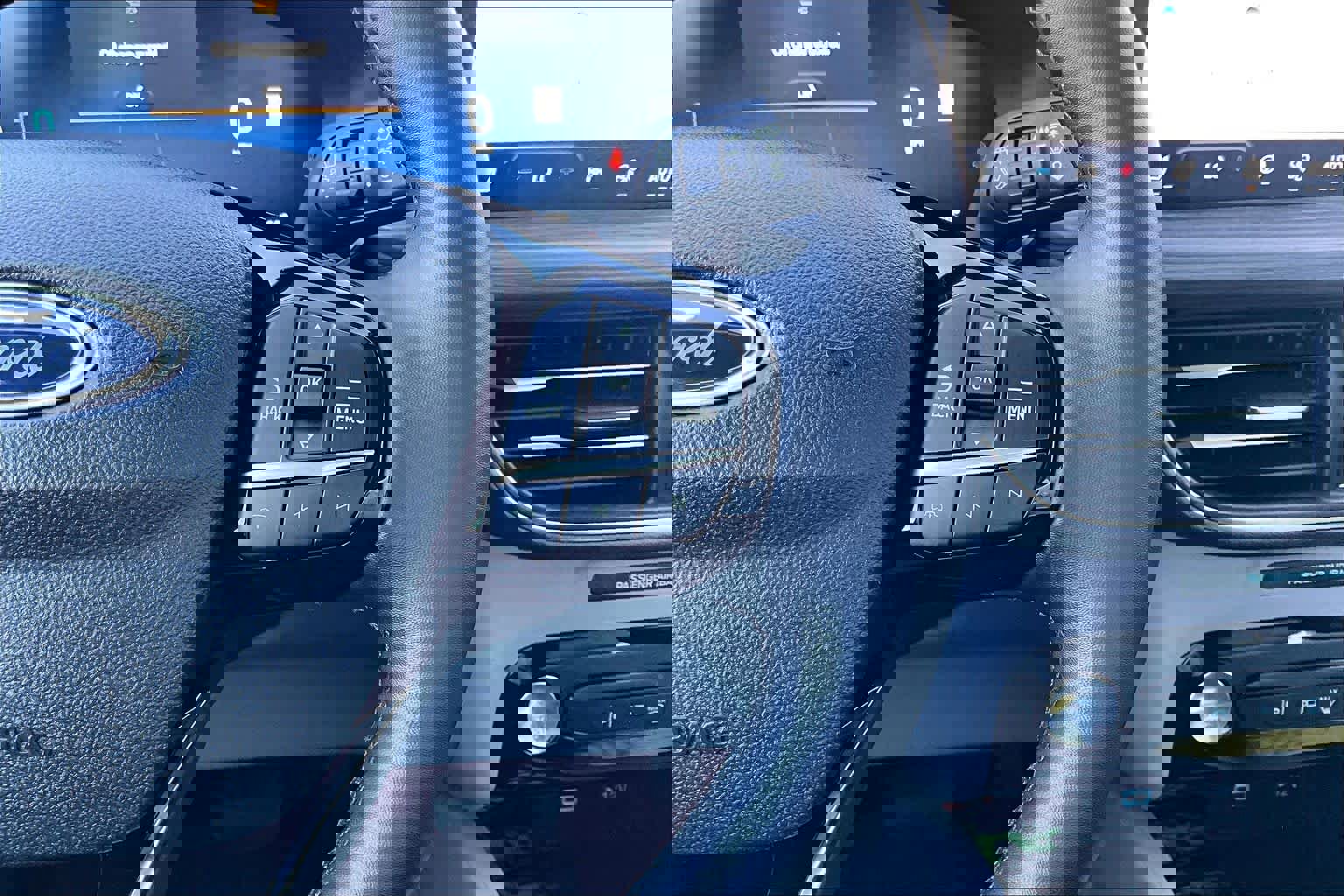 Certified 2023 Ford Escape SE w/ PHEV Premium Package image 25