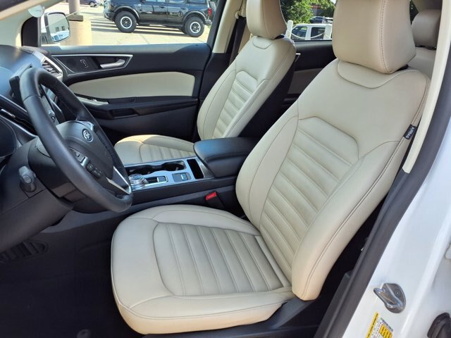 Certified 2023 Ford Edge SEL w/ Convenience Package AWD/4WD image 4