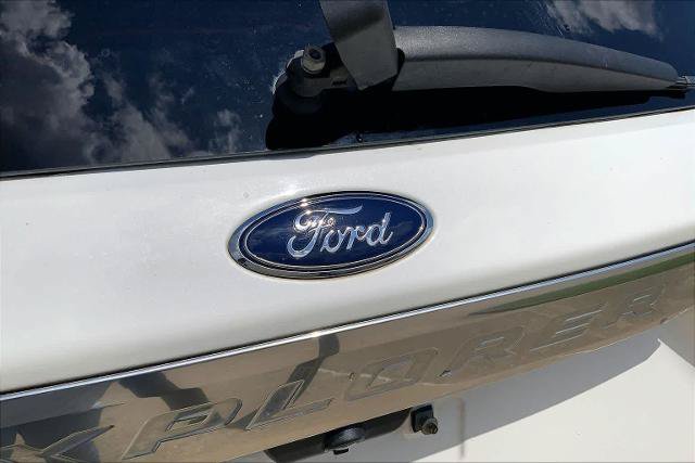 Certified 2021 Ford Explorer Platinum w/ Equipment Group 601A AWD/4WD image 31