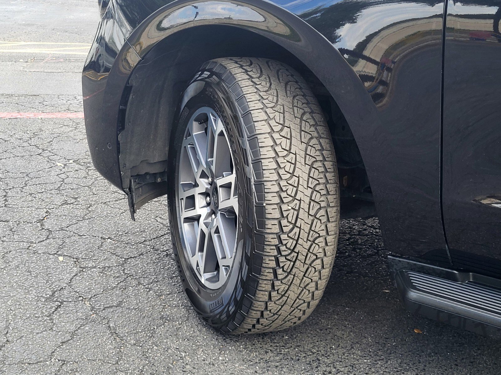 Certified 2025 Ford Expedition Active image 35