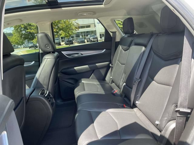 Used 2018 Cadillac XT5 Premium Luxury AWD/4WD image 17