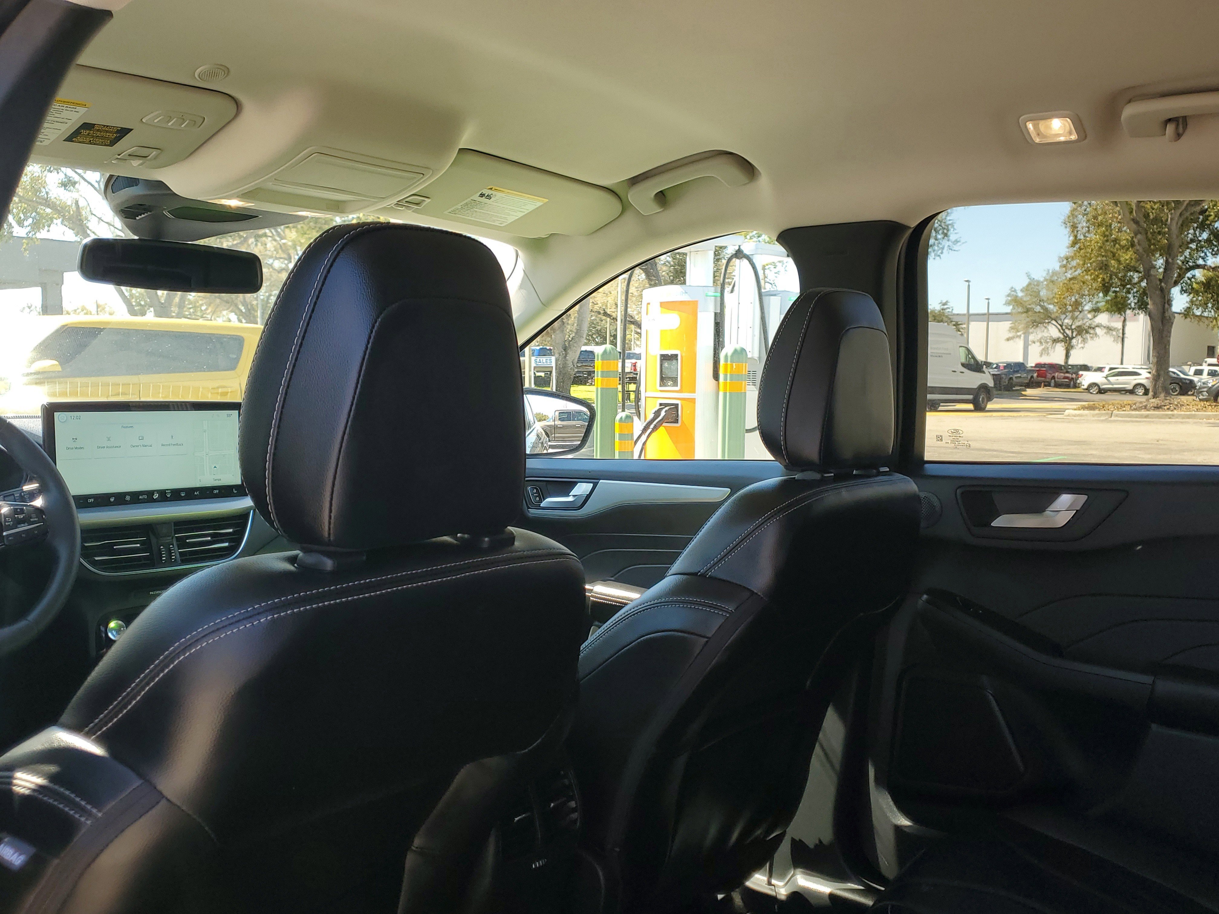 Certified 2025 Ford Escape Platinum w/ Premium Technology Package image 14