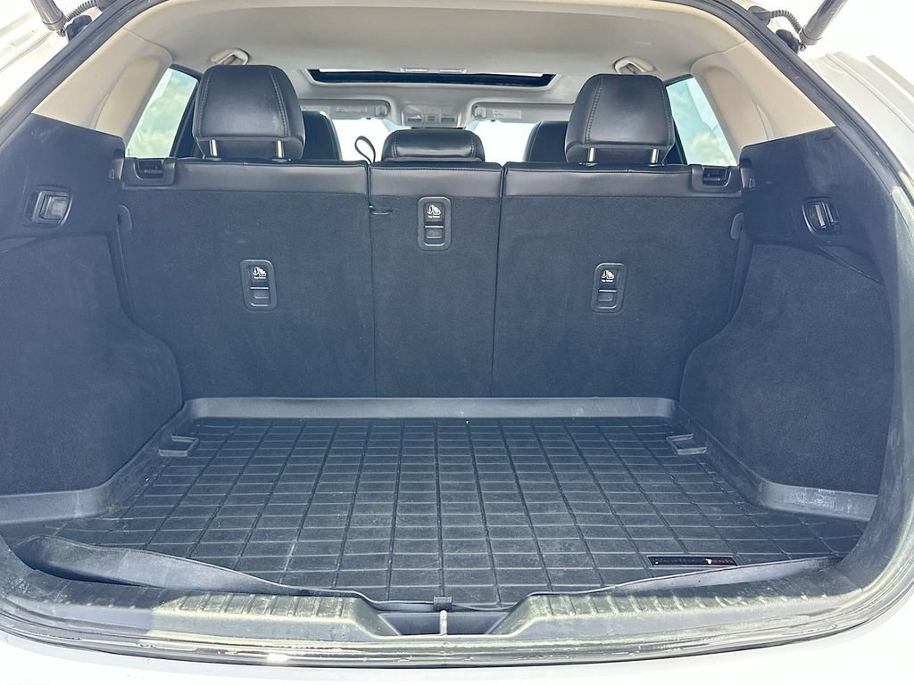 Used 2018 MAZDA CX-5 Touring w/ Preferred Equipment Package FWD image 16
