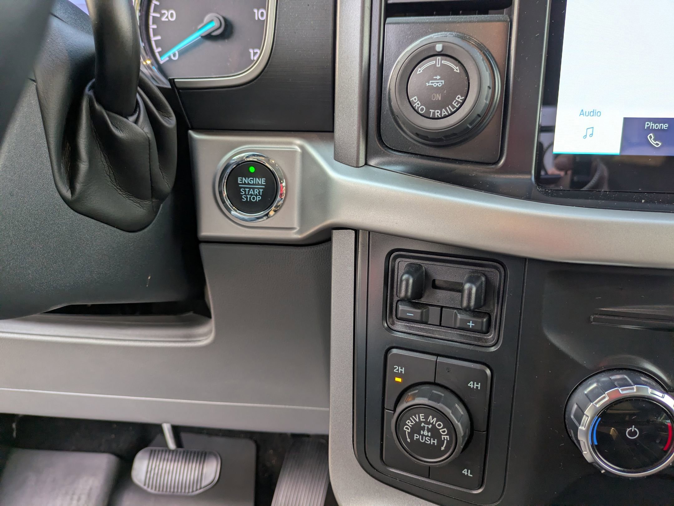 Certified 2022 Ford F150 XLT w/ Equipment Group 302A High image 28