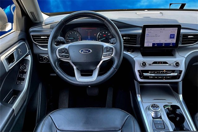 Certified 2023 Ford Explorer XLT w/ Equipment Group 202A image 5
