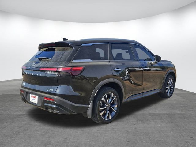 Used 2024 INFINITI QX60 Luxe image 3