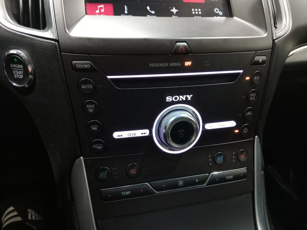 Certified 2018 Ford Edge Titanium w/ Equipment Group 301A AWD/4WD image 22