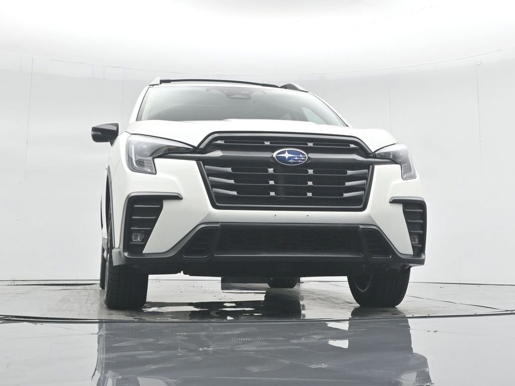 Used 2023 Subaru Ascent Onyx Edition image 4