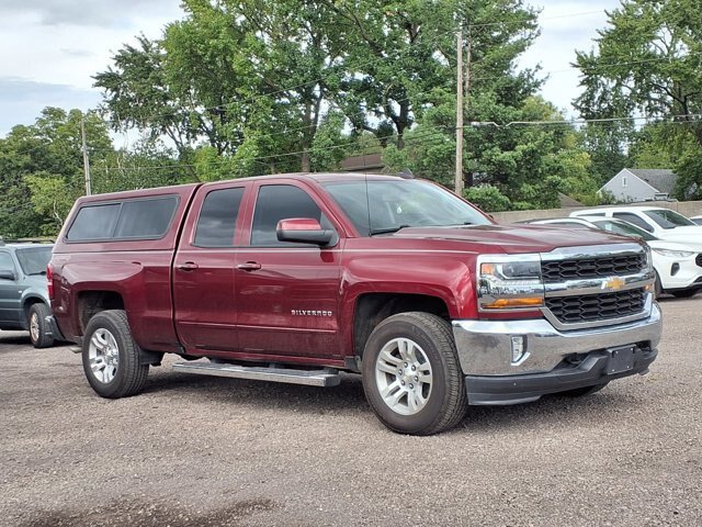 Used 2017 Chevrolet Silverado 1500 LT w/ All Star Edition AWD/4WD image 1