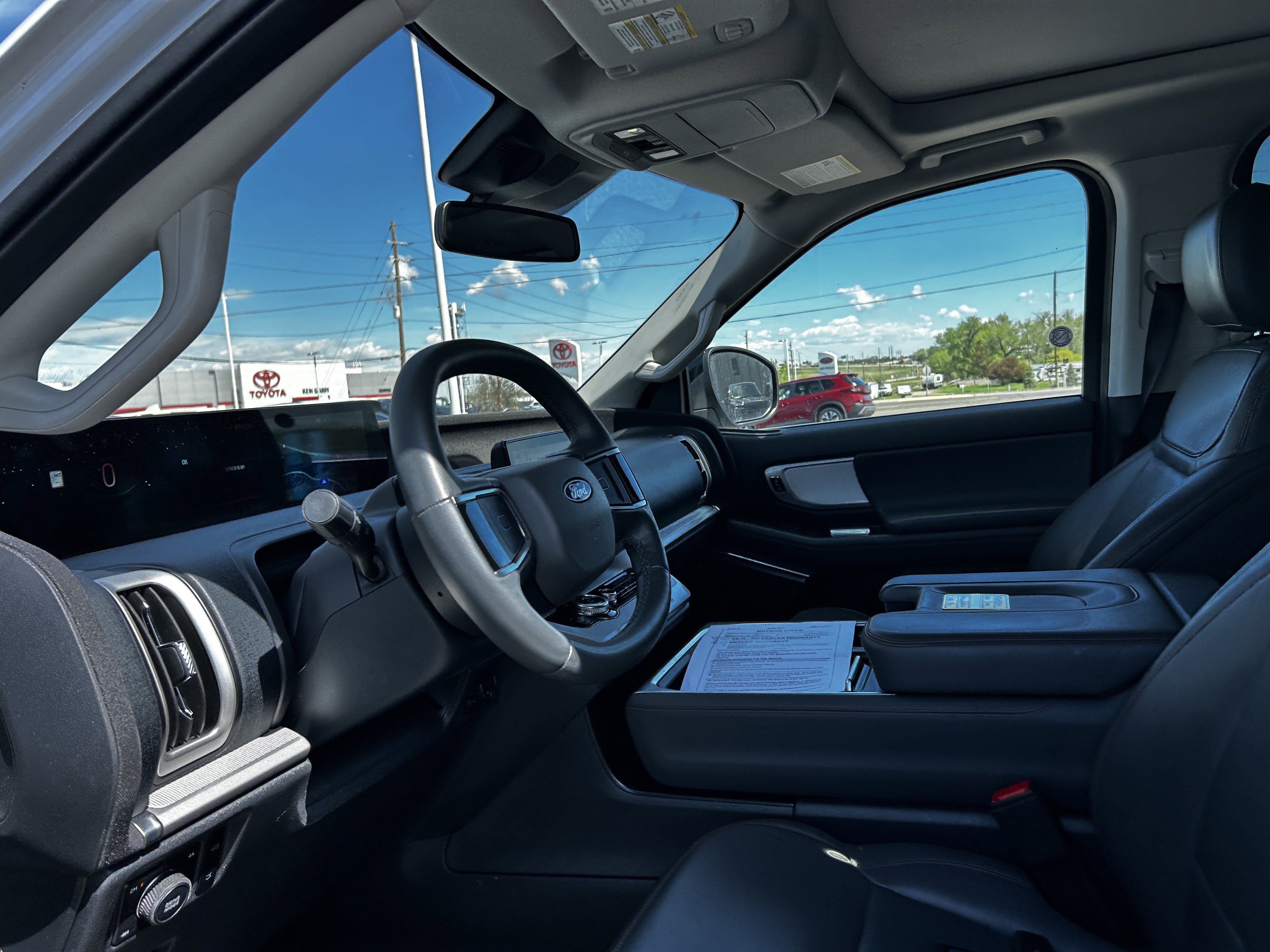 Certified 2025 Ford Expedition Active AWD/4WD image 10