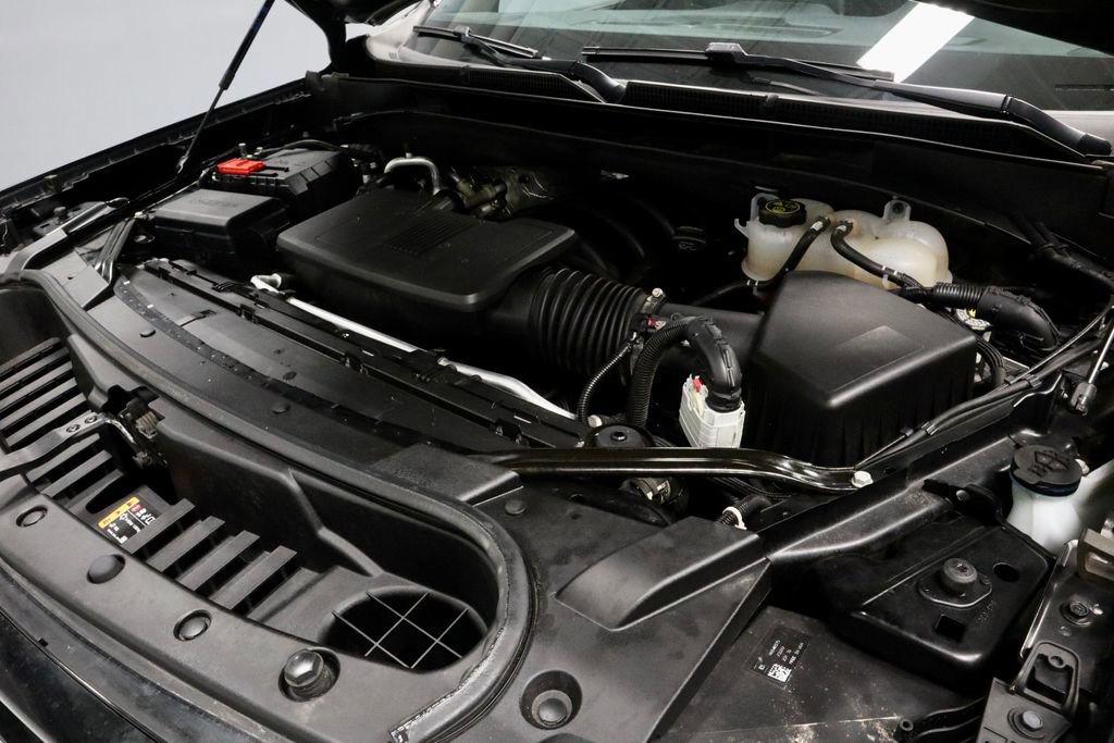 Used 2024 GMC Yukon XL SLE image 17