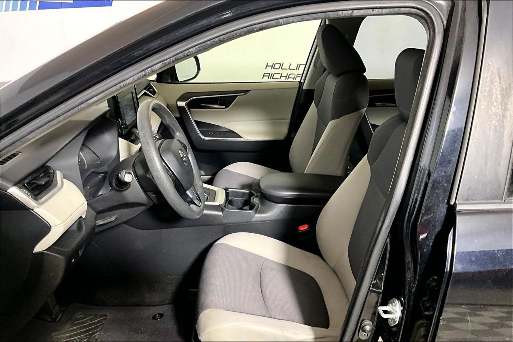 Used 2019 Toyota RAV4 XLE FWD image 20