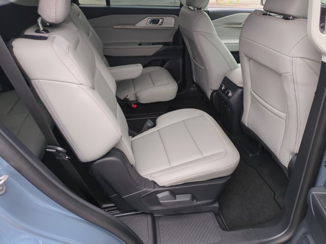 Certified 2026 Ford Explorer Active w/ Active Comfort Package RWD image 34