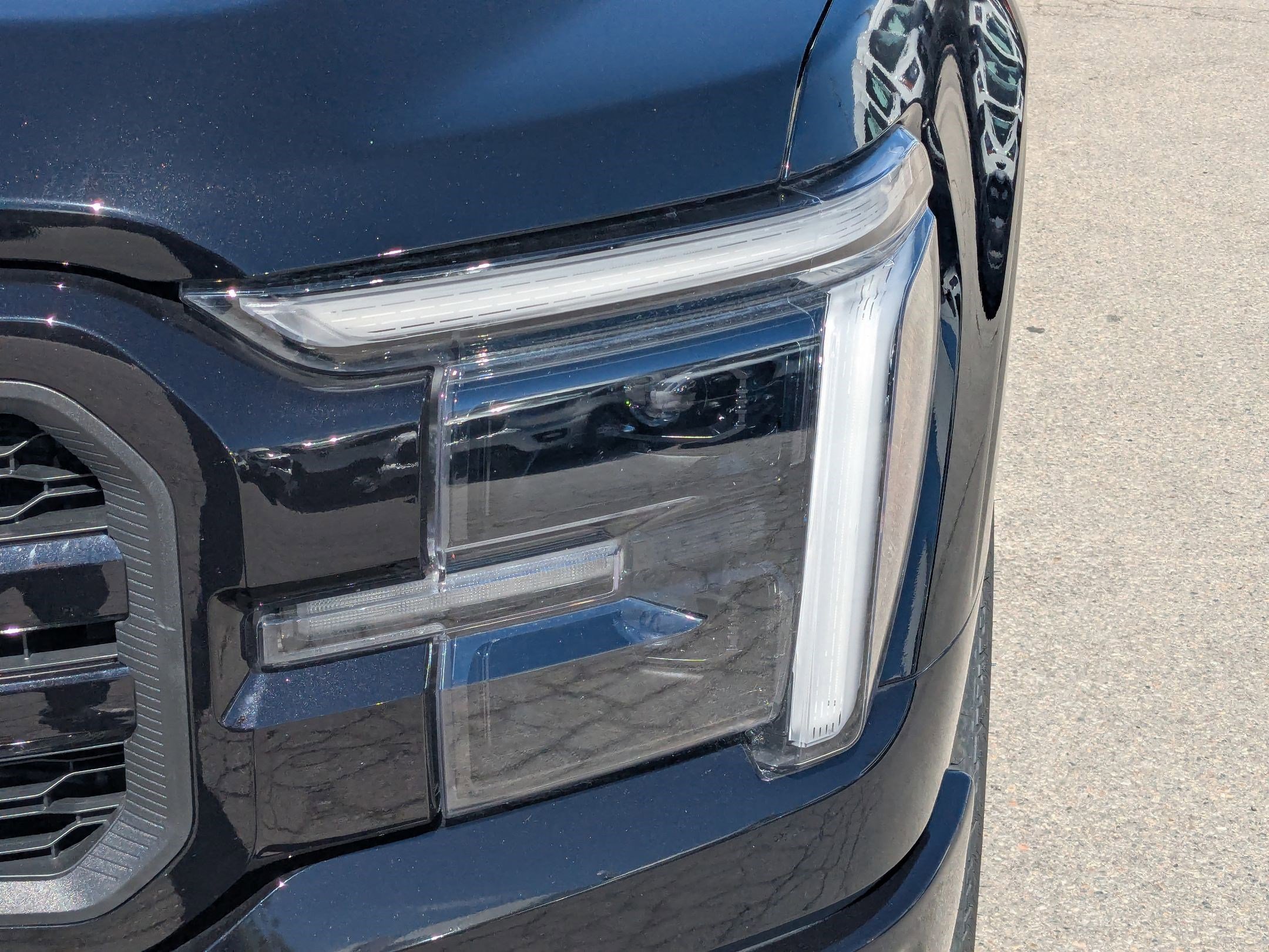 Certified 2025 Ford F150 Lariat AWD/4WD image 15