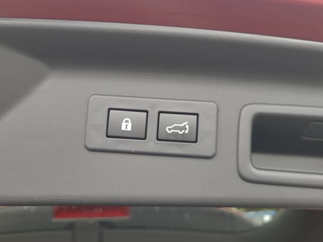 Used 2025 Subaru Forester Touring AWD/4WD image 16