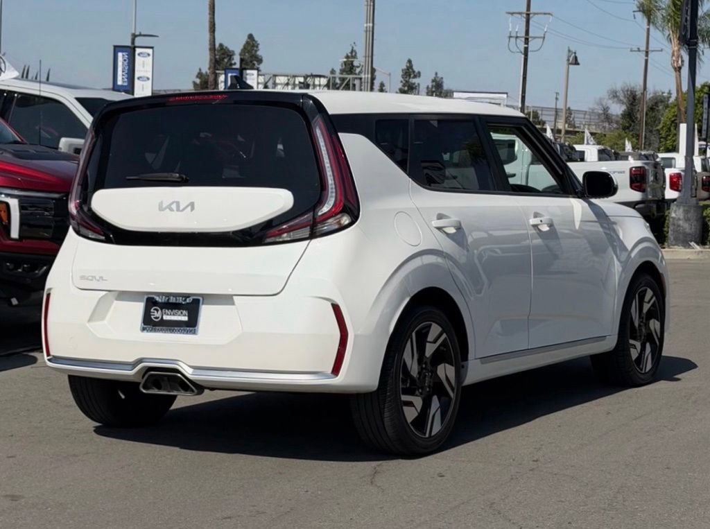 Used 2023 Kia Soul GT-Line w/ GT-Line Technology Package FWD image 8
