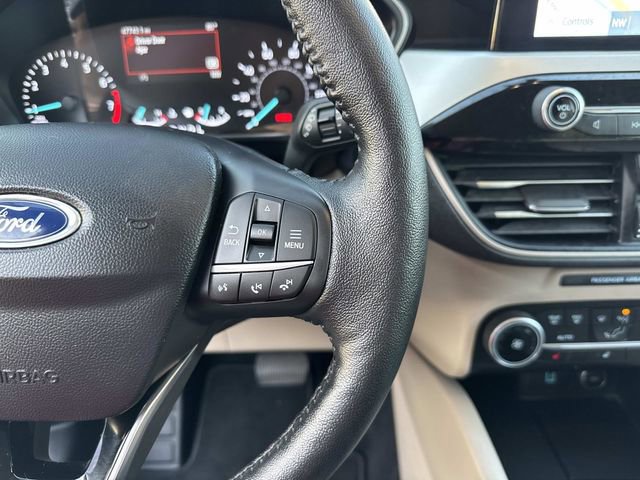 Certified 2020 Ford Escape SEL image 24