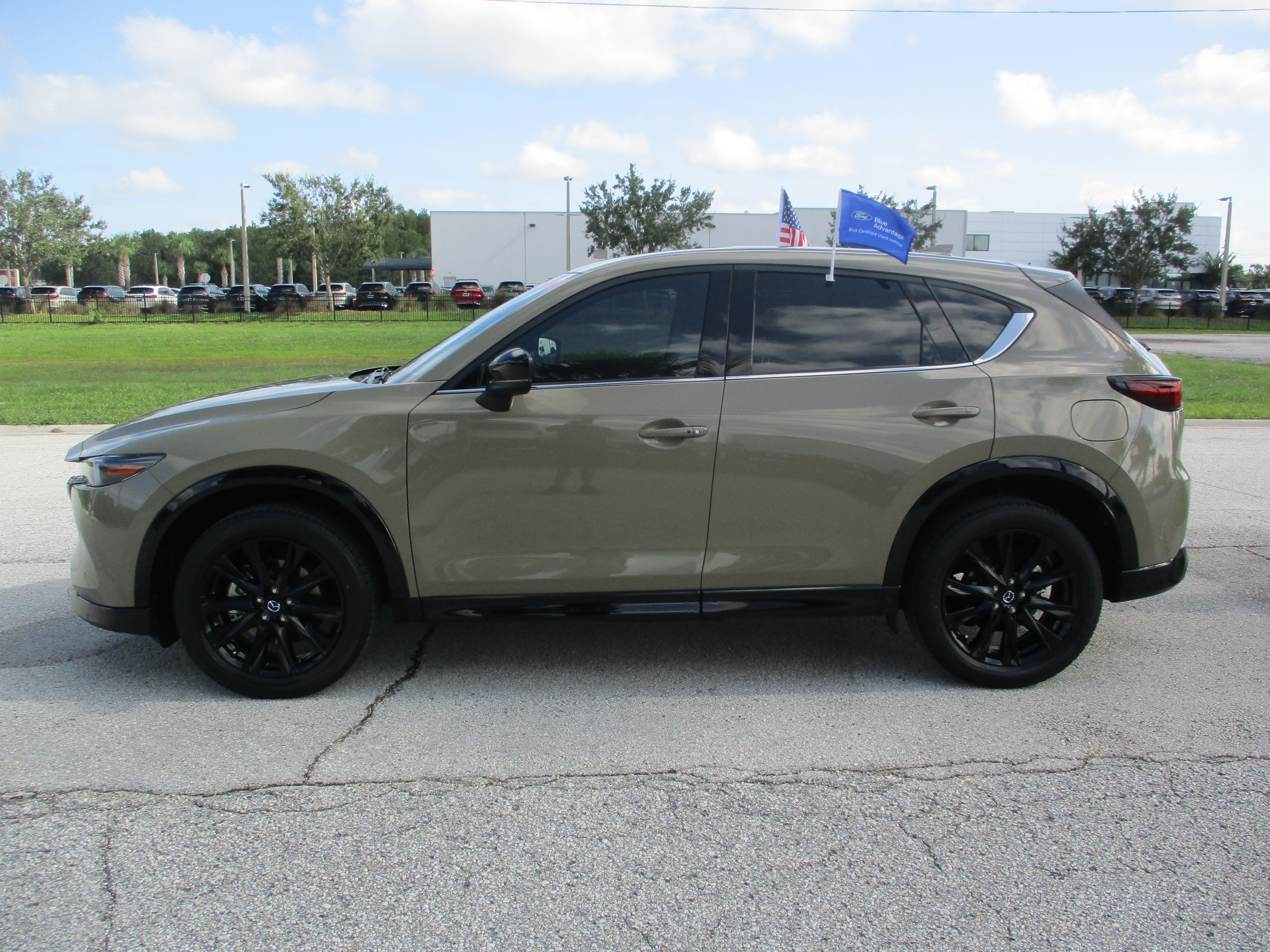 Used 2024 MAZDA CX-5 Carbon Edition AWD/4WD image 4