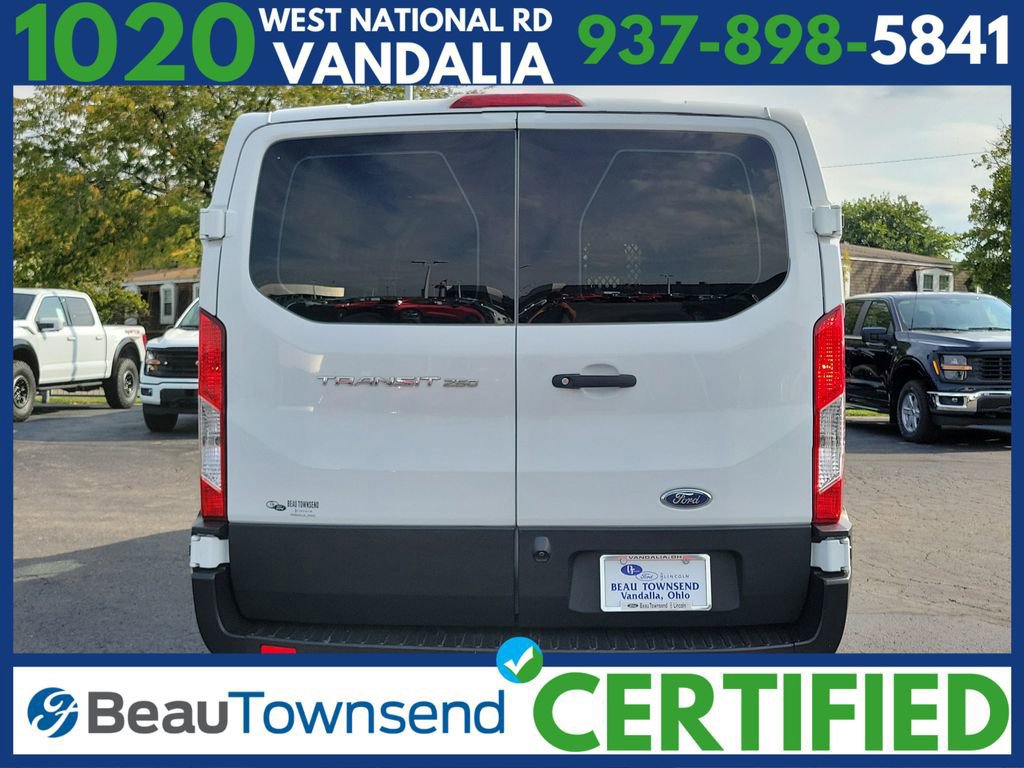 Certified 2019 Ford Transit 250 130 Low Roof w/ Exterior Upgrade Package image 4