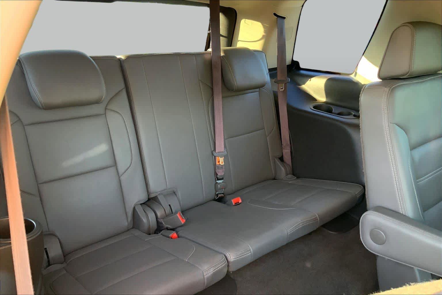 Used 2017 GMC Yukon Denali w/ Open Road Package AWD/4WD image 19