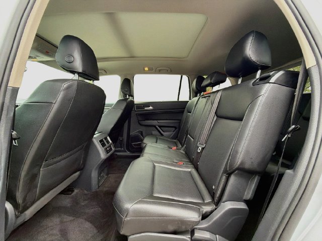 Used 2018 Volkswagen Atlas SEL AWD/4WD image 22
