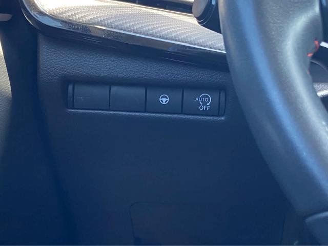 Used 2026 Nissan Kicks SR FWD image 24