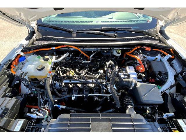 Certified 2024 Ford Escape SE FWD image 28