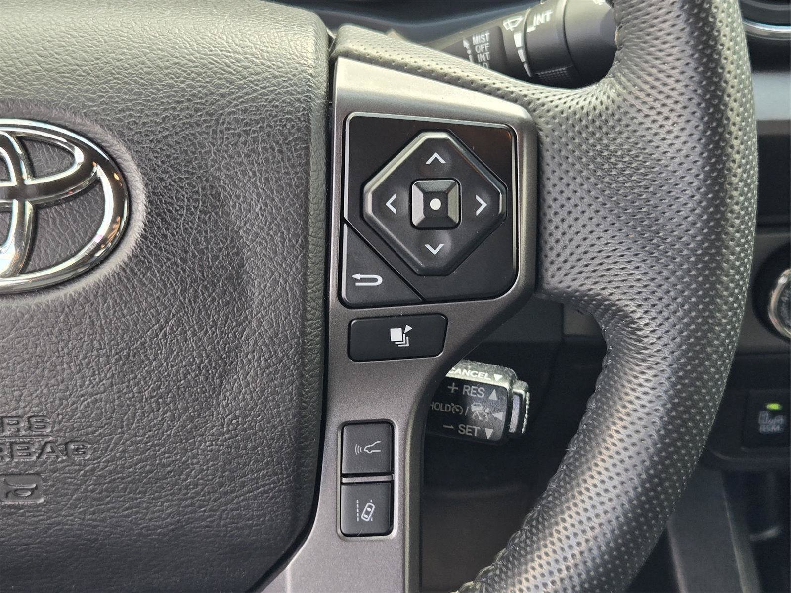 Used 2022 Toyota Tacoma TRD Pro AWD/4WD image 27