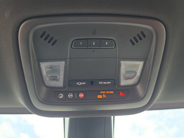 Used 2022 Chevrolet Traverse Premier FWD image 30
