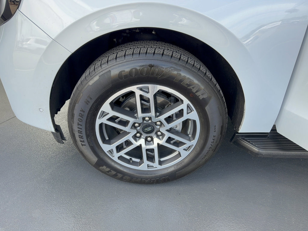 Certified 2025 Ford Expedition Max Active RWD image 38