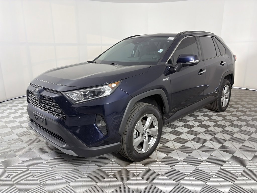 Used 2020 Toyota RAV4 Limited image 3