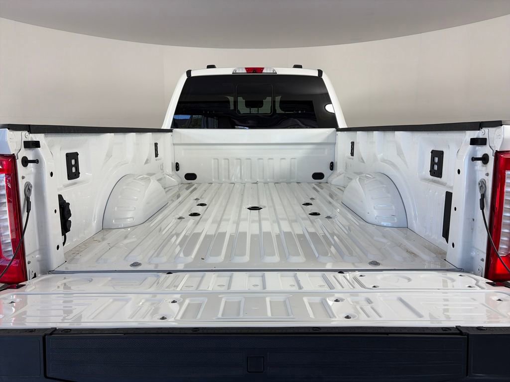 Certified 2025 Ford F350 King Ranch image 27