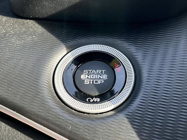 Used 2023 Jeep Grand Cherokee Altitude AWD/4WD image 31