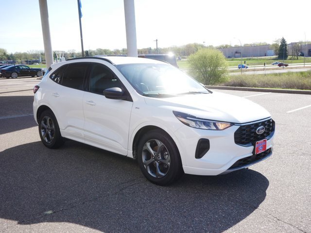 Certified 2023 Ford Escape ST-Line w/ Tech Pack #1 FWD image 3