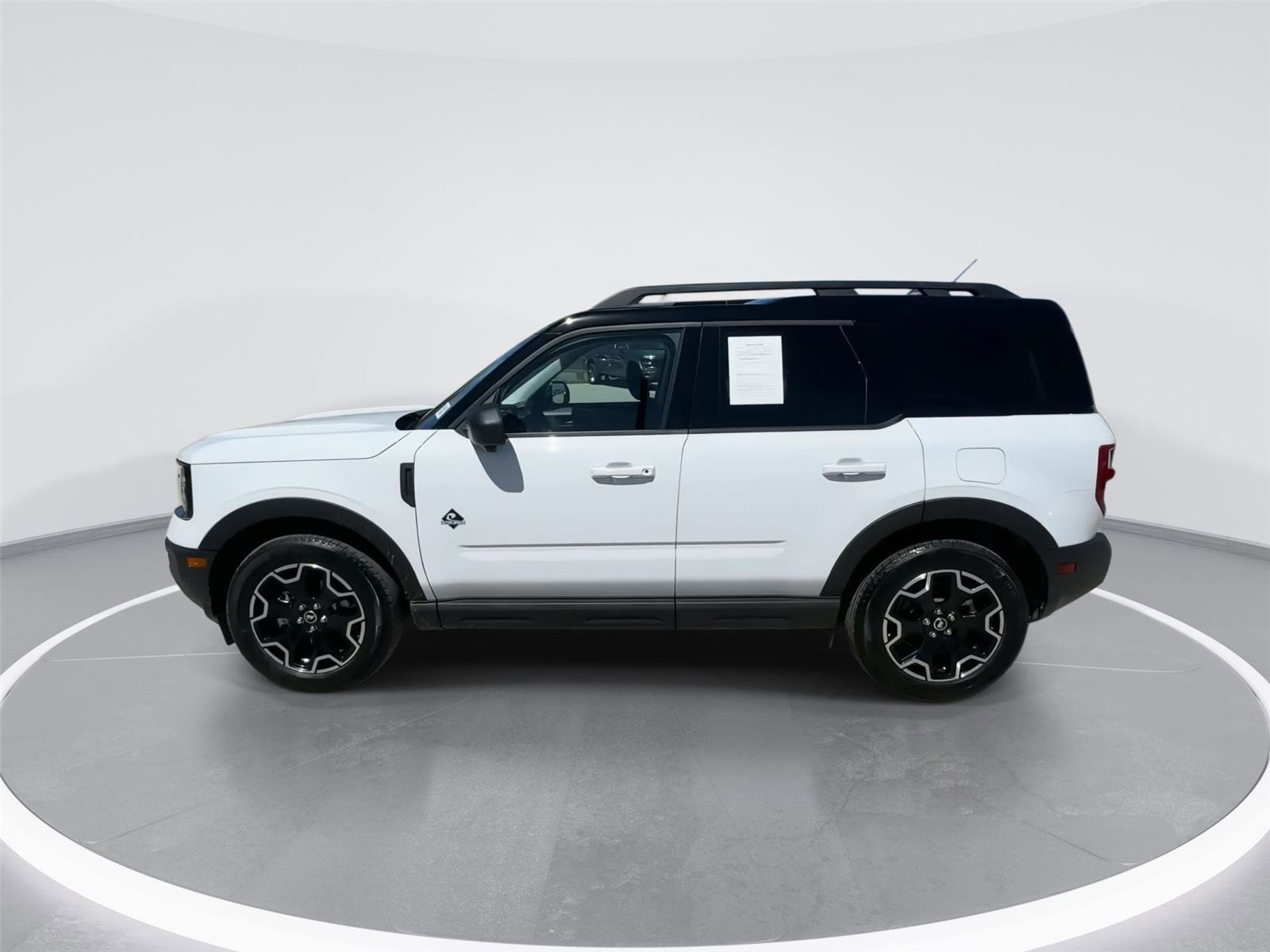 Certified 2025 Ford Bronco Sport Outer Banks w/ Outer Banks Tech Package+ image 8