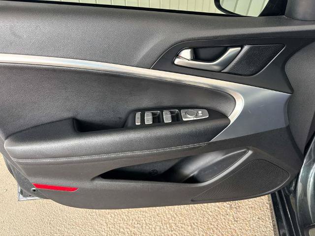 Used 2023 Genesis G70 2.0T RWD image 23