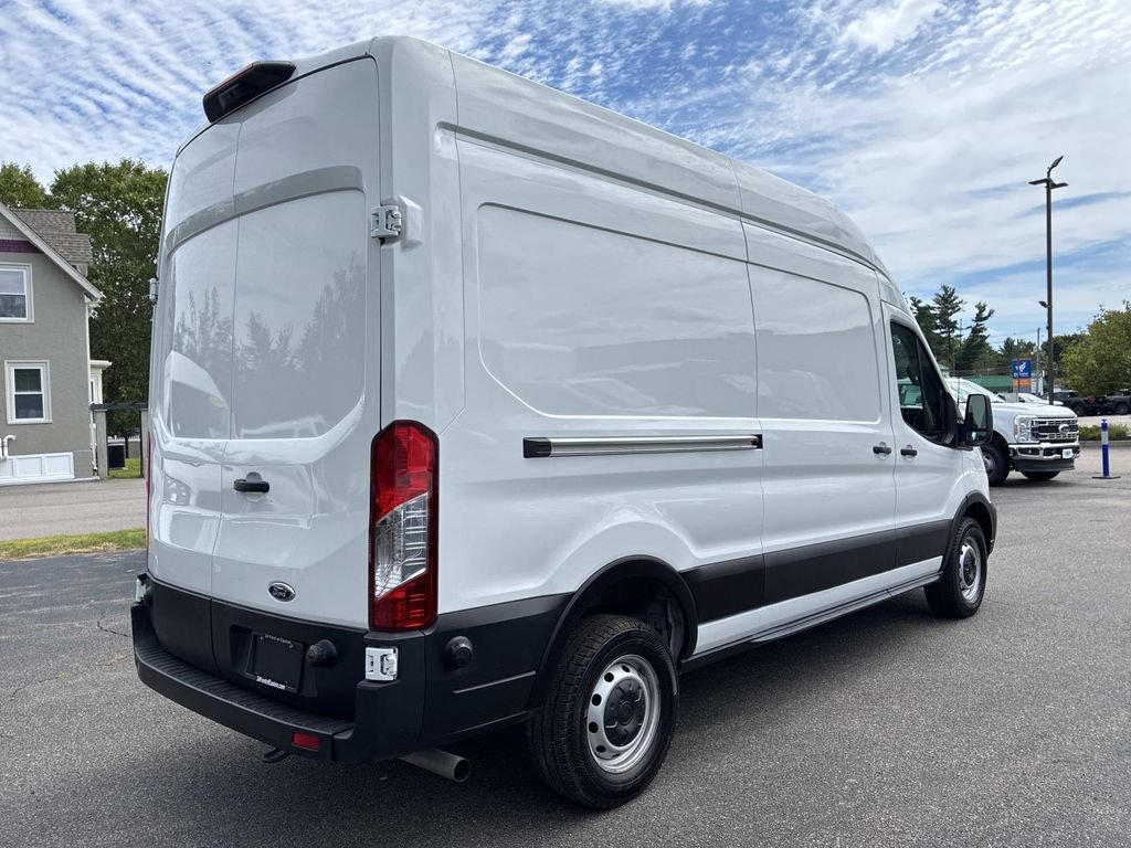 Certified 2024 Ford Transit 250 148 High Roof RWD image 7