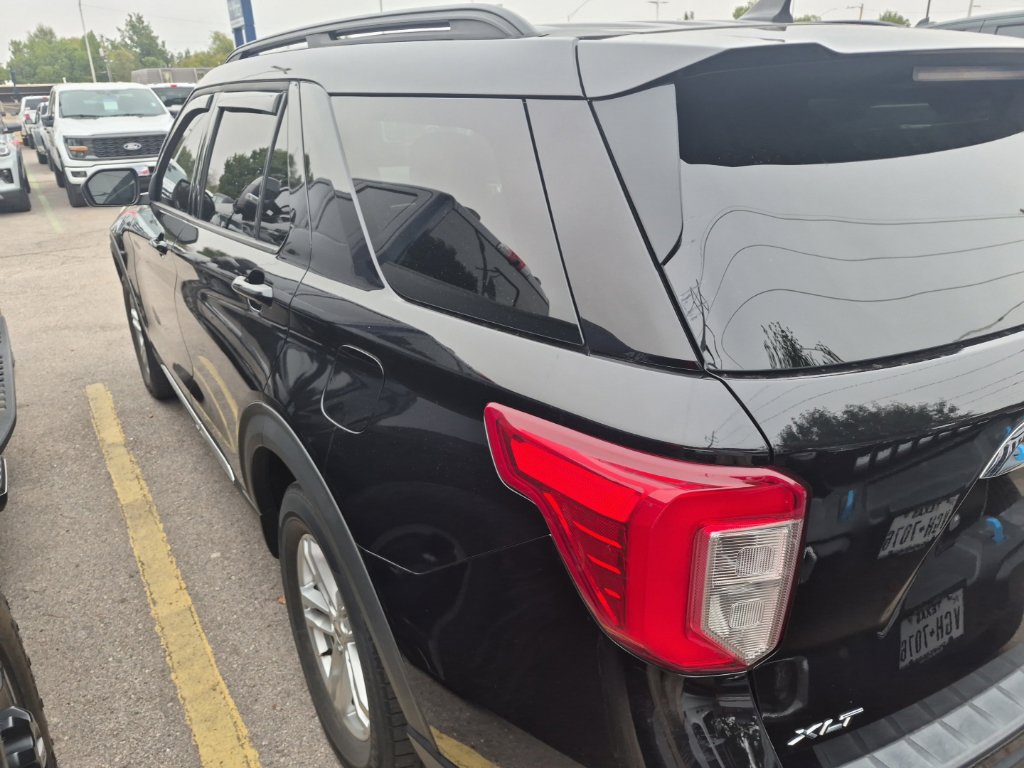 Certified 2022 Ford Explorer XLT RWD image 15