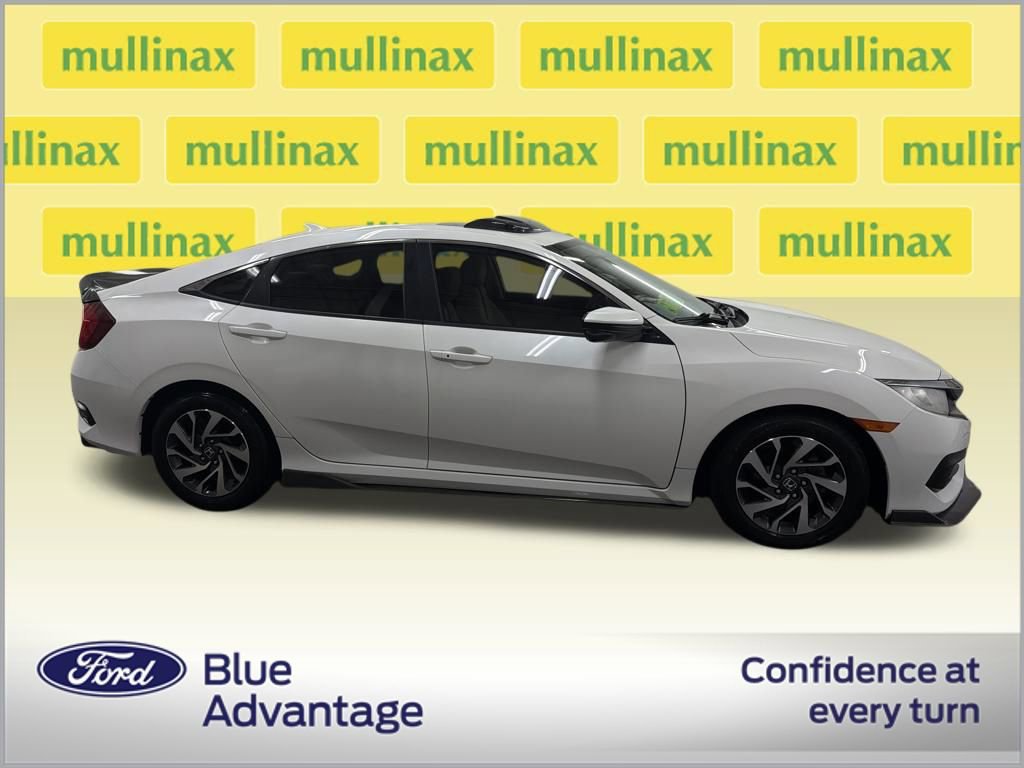 Used 2017 Honda Civic EX image 2