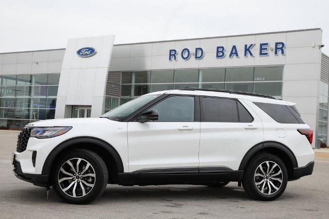 Certified 2025 Ford Explorer ST-Line image 9