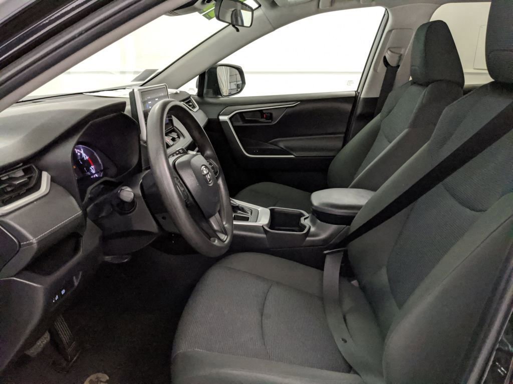Used 2024 Toyota RAV4 LE image 16