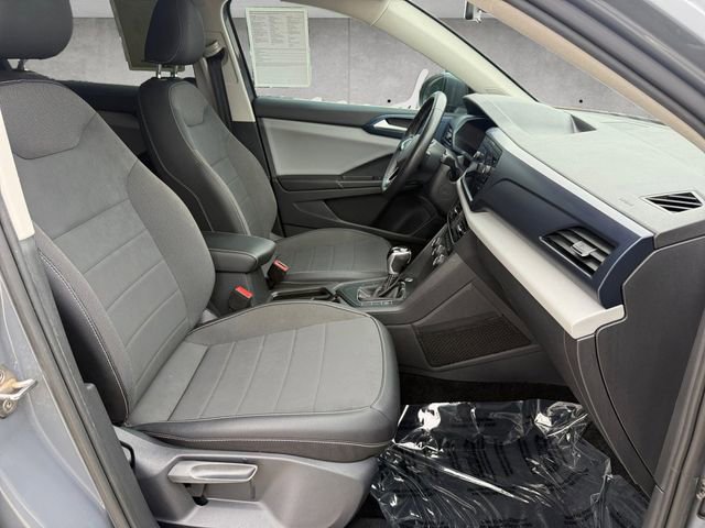 Used 2022 Volkswagen Taos SE FWD image 25