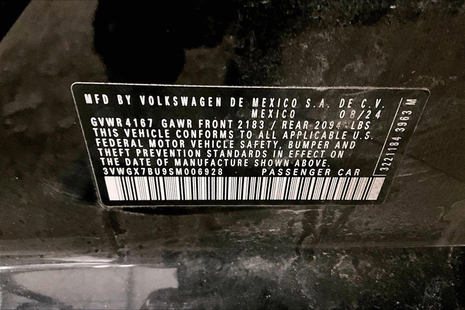 Used 2025 Volkswagen Jetta SEL image 33