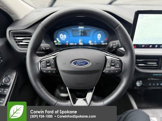 Certified 2025 Ford Escape Platinum image 23