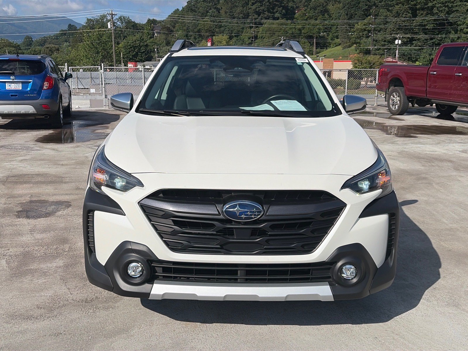 Used 2023 Subaru Outback Touring XT AWD/4WD image 5